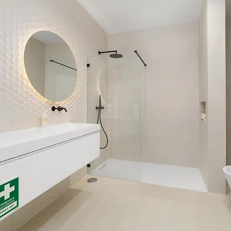 Lumo Flat ファティマ