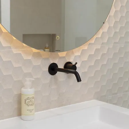 Lumo Flat アパート ファティマ