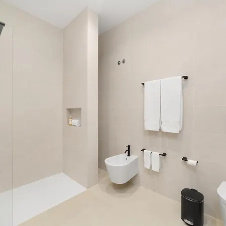 Lumo Flat アパート ファティマ